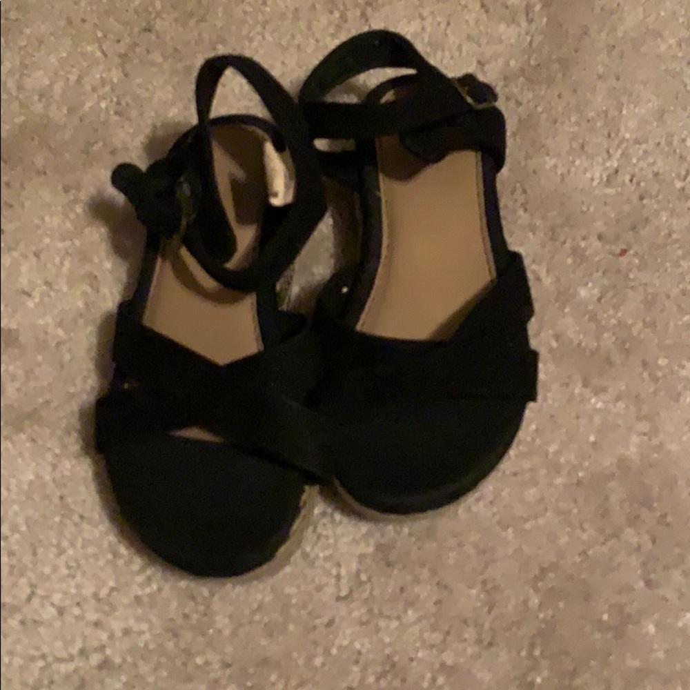 Old navy toddler wedge sandals